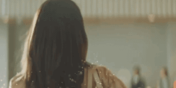 Đẹp không gì tả nổi, giọt nước mắt cũng như kim cương châu báu