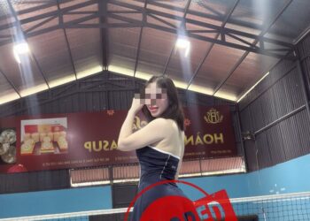 Ăn mặc hở hang trên sân Pickleball, hot girl khiến cộng đồng mạng lại được một phen phẫn nộ