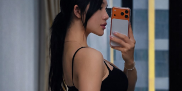 Bác bỏ quan điểm “mặc váy khó coi”, nữ vận động viên thể hình trực tiếp “thị phạm” khiến anh em game thủ điêu đứng