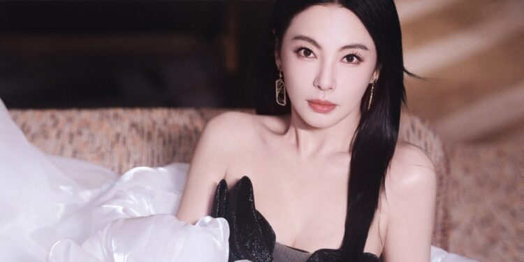 Dấu chấm hết cho mỹ nhân lợi dụng Song Hye Kyo, vô ơn với Châu Tinh Trì