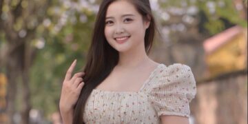 Đón sinh nhật tuổi 23, nữ MC “hớp hồn” người xem với nhan sắc trong trẻo, dịu dàng