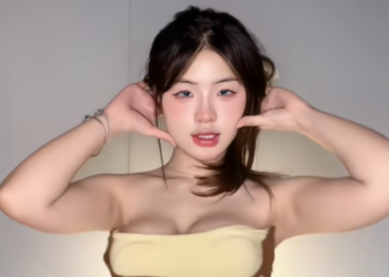 Tặng quà giao thừa cho anh em game thủ, Lanhxinhyeu tung luôn clip cực quyến rũ